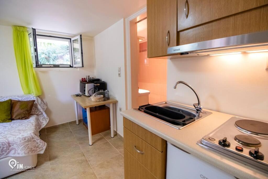 Odysseus Cozy Home Nea Makri Exterior photo
