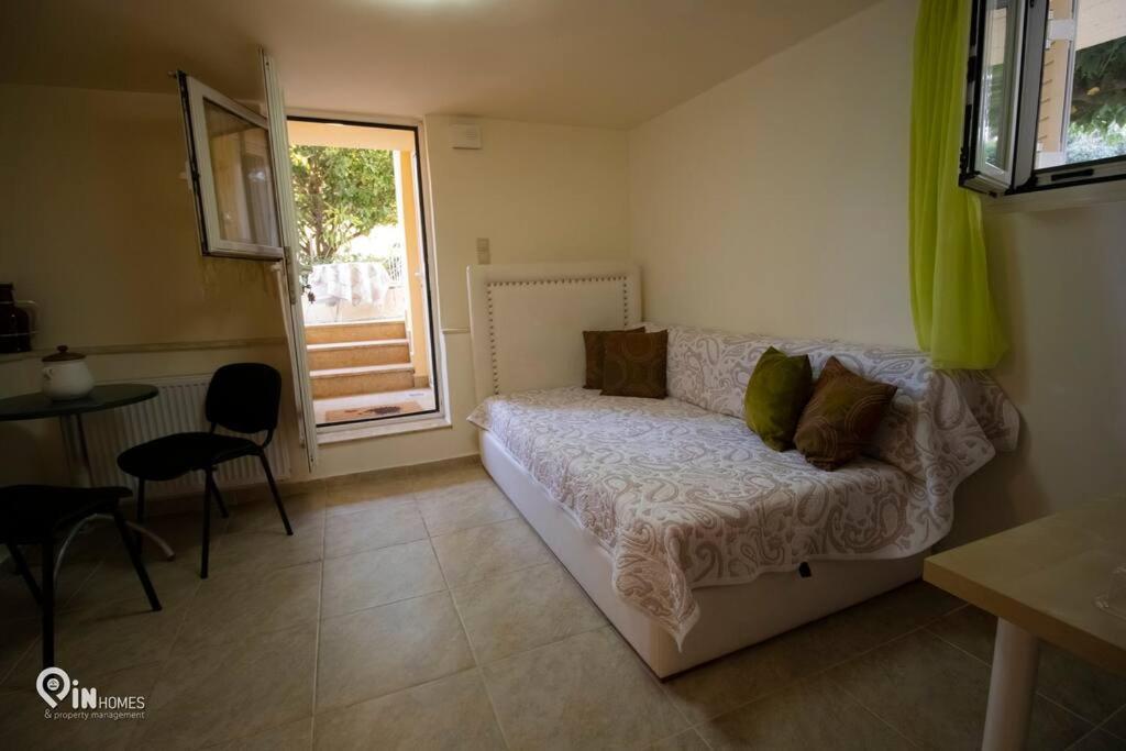 Odysseus Cozy Home Nea Makri Exterior photo